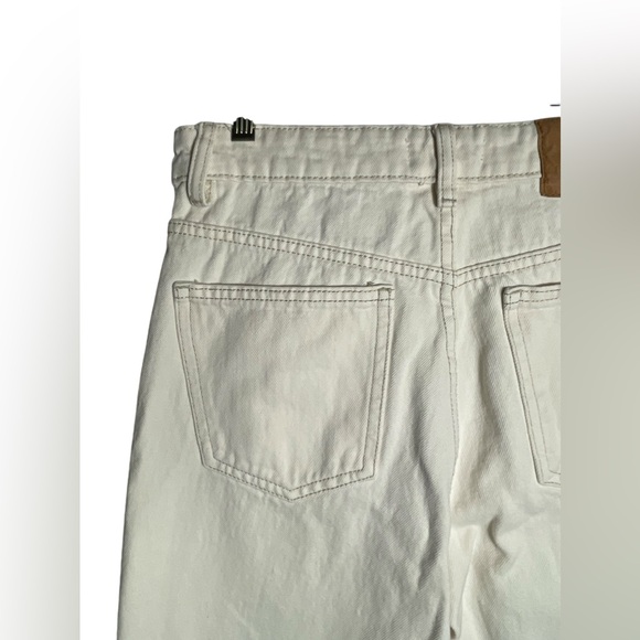 ZARA jeans size 6 High Rise Straight Leg Cropped Jeans with Raw Hem 🩷 - Picture 5 of 9